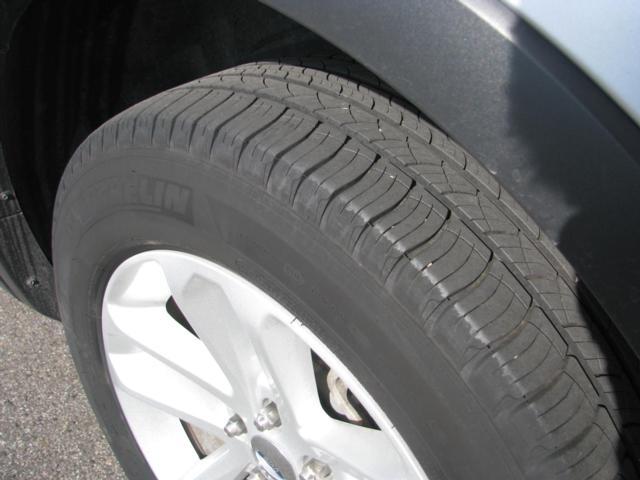 Ford Explorer 2011 photo 4