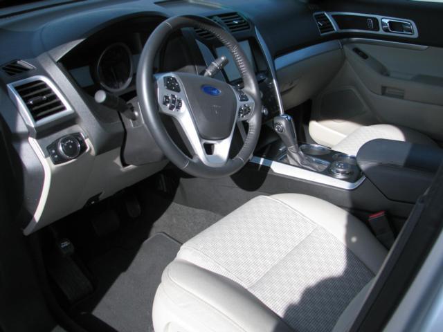 Ford Explorer 2011 photo 5
