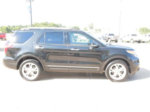 Ford Explorer 2011 photo 1
