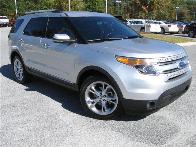 Ford Explorer 2011 photo 2