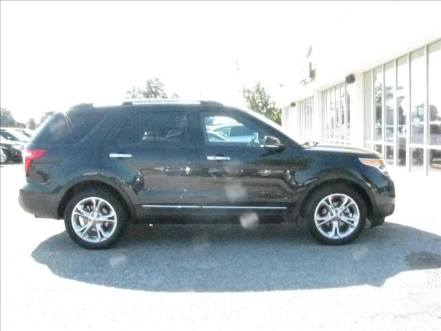Ford Explorer 2011 photo 3