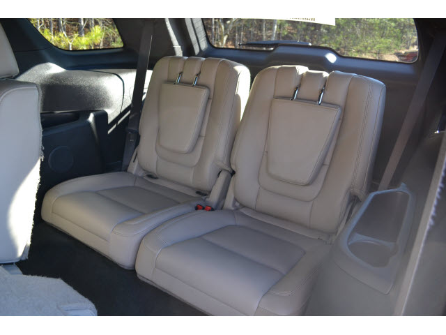 Ford Explorer 2011 photo 3