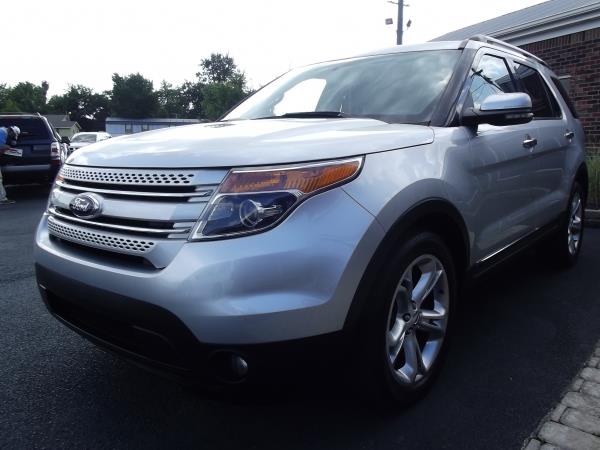 Ford Explorer 2011 photo 15