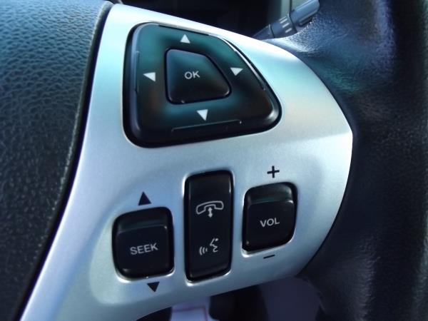 Ford Explorer 2011 photo 18