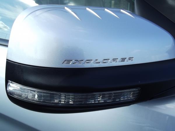 Ford Explorer 2011 photo 31