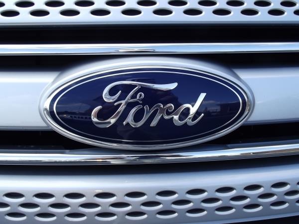 Ford Explorer 2011 photo 34