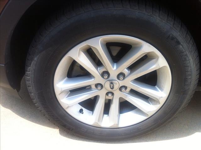 Ford Explorer 2011 photo 3