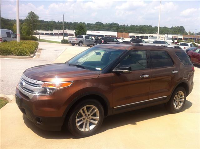Ford Explorer 2011 photo 4