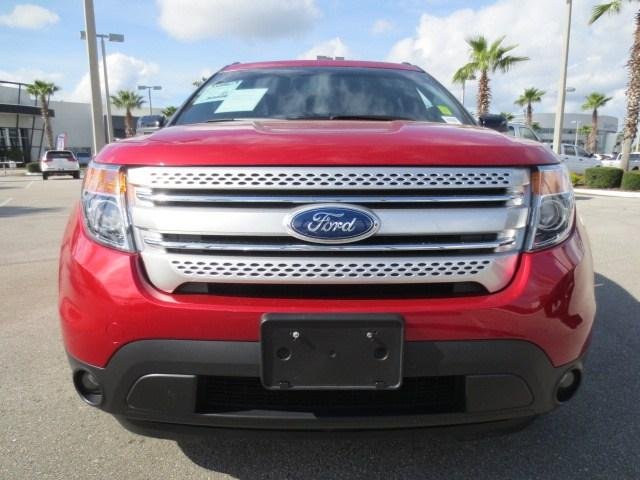 Ford Explorer 2011 photo 2