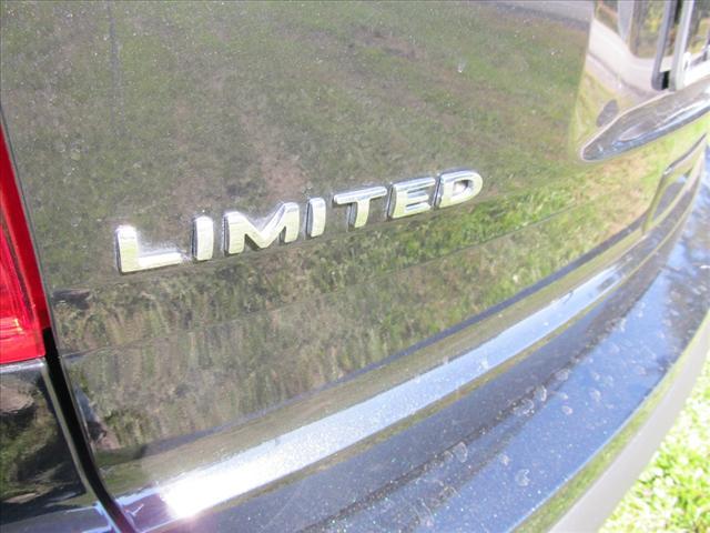 Ford Explorer 2011 photo 4