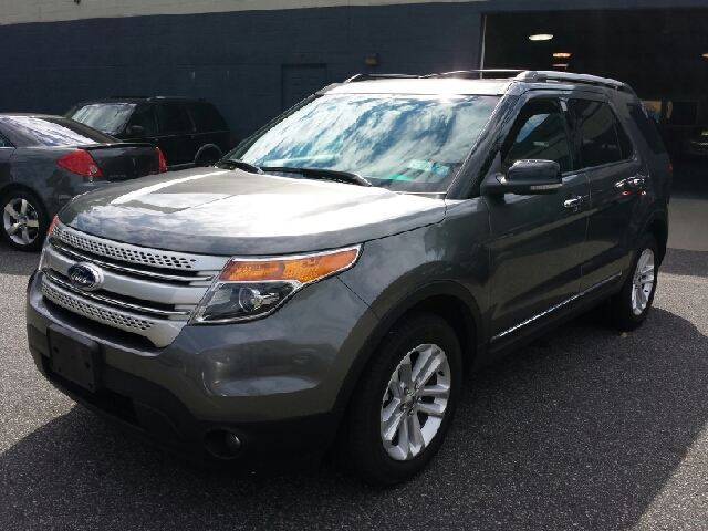 Ford Explorer 2011 photo 4