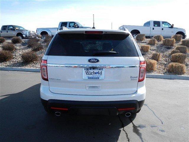 Ford Explorer 2012 photo 2