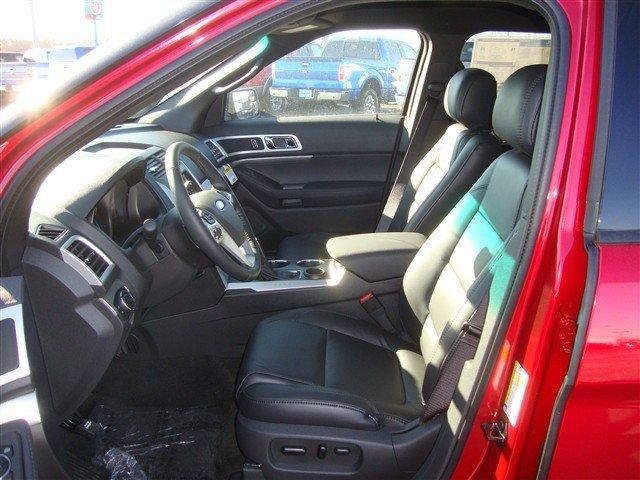 Ford Explorer 2012 photo 2