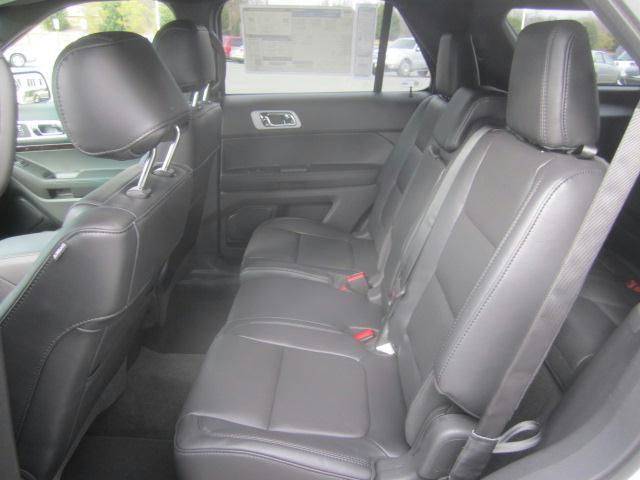 Ford Explorer 2012 photo 3