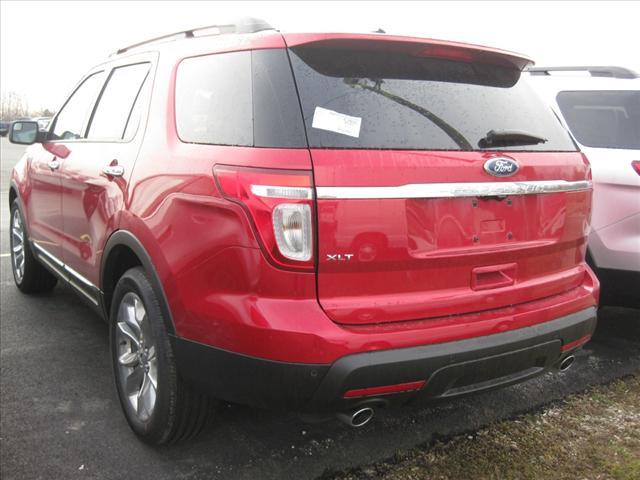 Ford Explorer 2012 photo 1