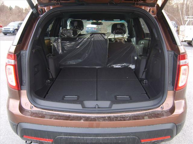 Ford Explorer 2012 photo 4
