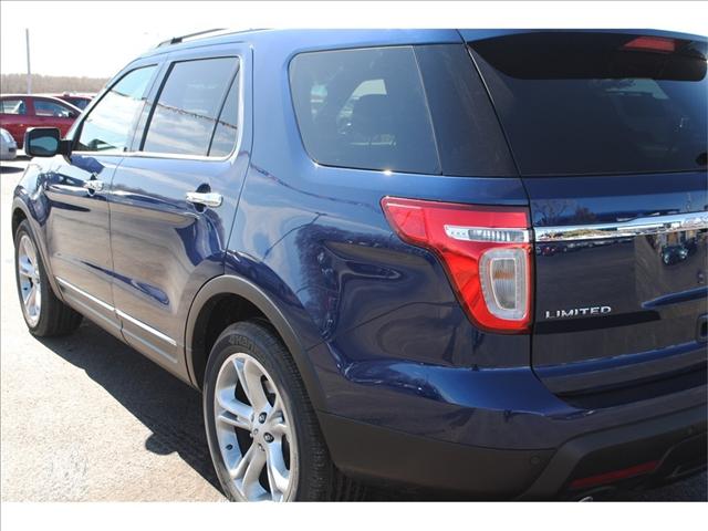 Ford Explorer 2012 photo 2