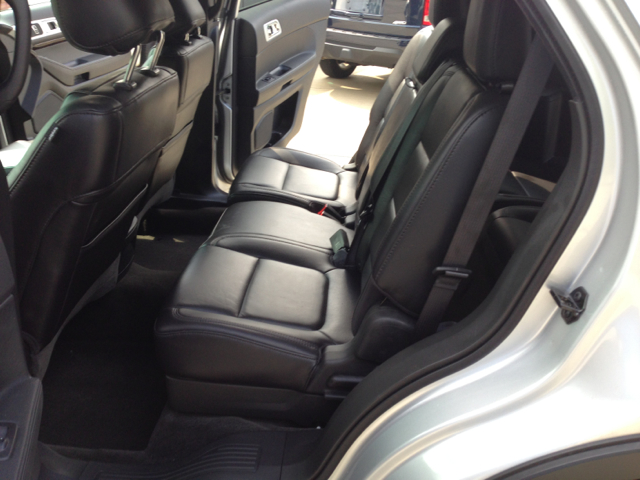 Ford Explorer 2013 photo 3