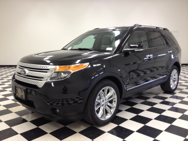 Ford Explorer 2013 photo 2