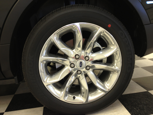 Ford Explorer 2013 photo 3