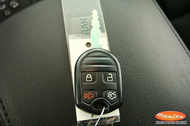 Ford Explorer 2013 photo 12