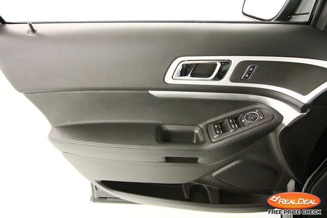 Ford Explorer 2013 photo 2