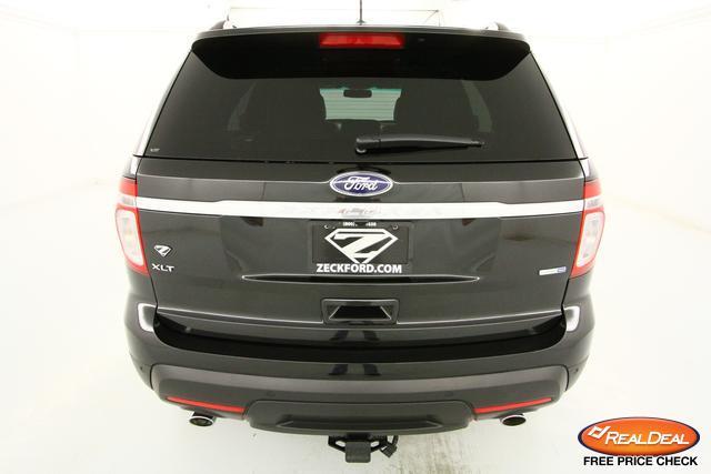 Ford Explorer 2013 photo 29