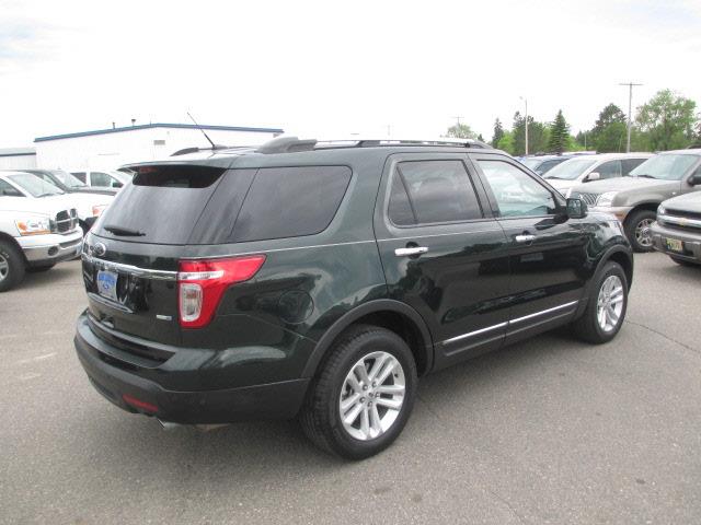 Ford Explorer 2013 photo 2