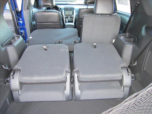 Ford Explorer 2013 photo 1