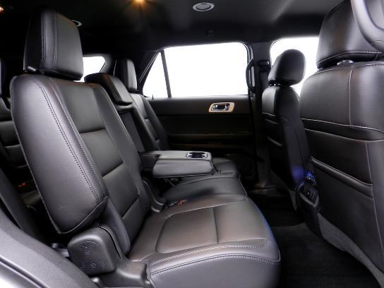 Ford Explorer 2013 photo 10