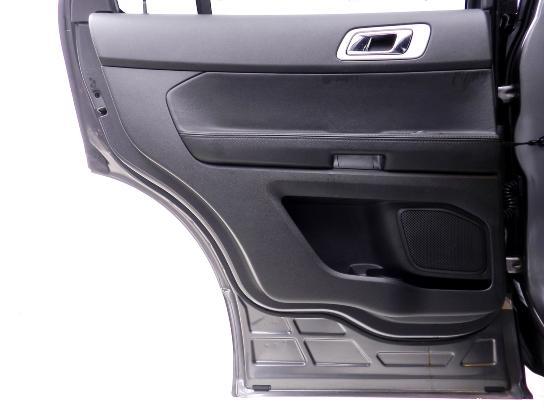 Ford Explorer 2013 photo 11
