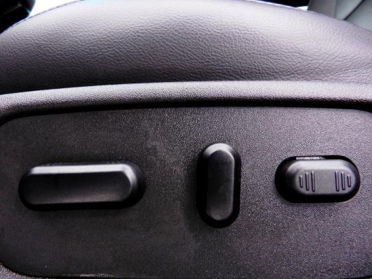 Ford Explorer 2013 photo 28