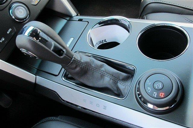 Ford Explorer 2013 photo 4