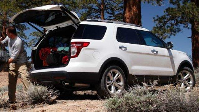 Ford Explorer 2013 photo 2