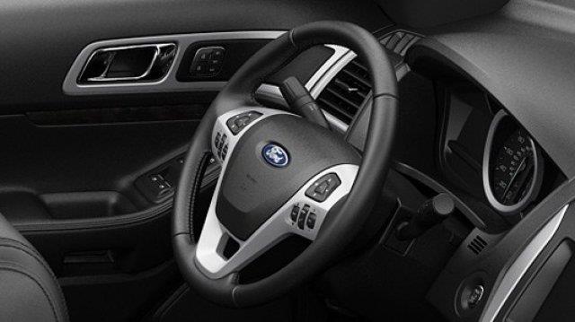 Ford Explorer 2013 photo 4