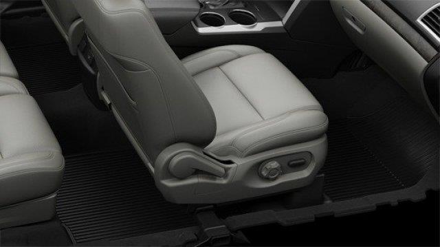 Ford Explorer 2013 photo 6