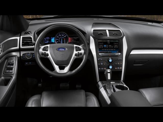 Ford Explorer 2013 photo 8