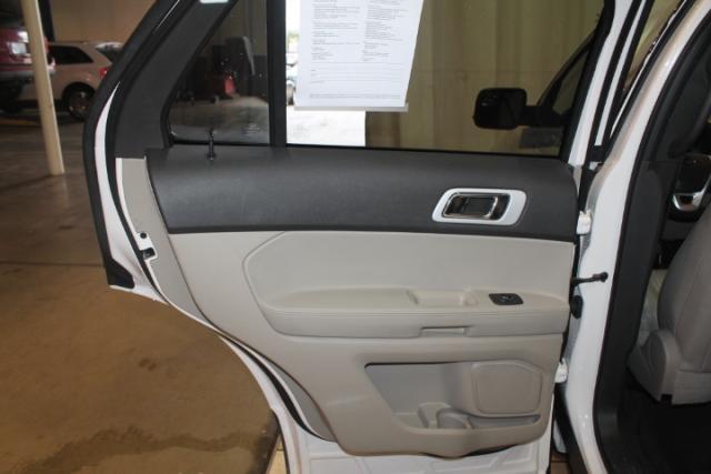 Ford Explorer 2013 photo 13