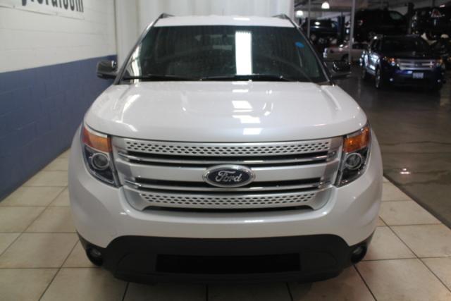 Ford Explorer 2013 photo 3