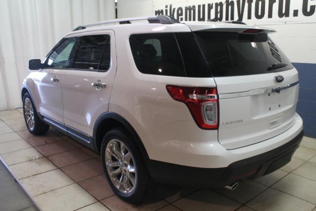 Ford Explorer 2014 photo 1