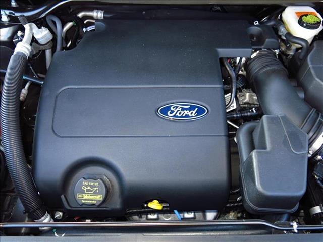 Ford Explorer 2014 photo 2