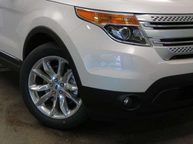 Ford Explorer 2014 photo 2