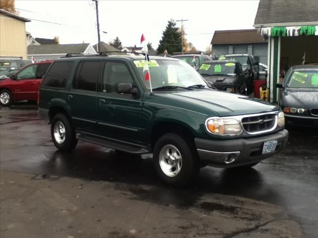 Ford Explorer 4x4 2000 photo 3