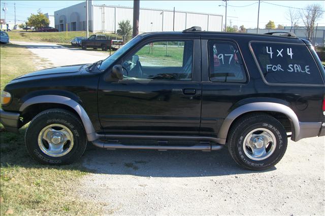 Ford Explorer Sport 1997 photo 1