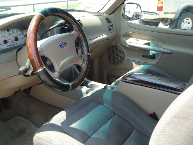 Ford Explorer Sport 2001 photo 1