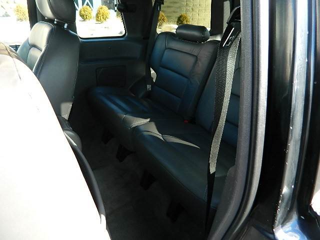 Ford Explorer Sport 2001 photo 3