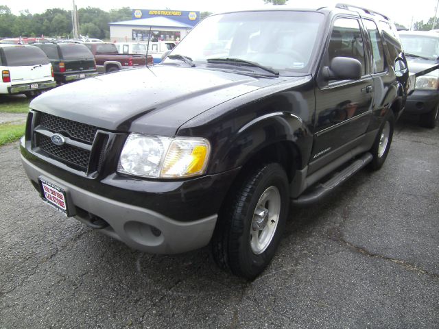 Ford Explorer Sport 2001 photo 2