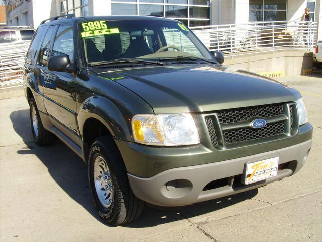 Ford Explorer Sport 2001 photo 4