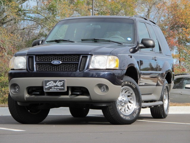 Ford Explorer Sport 2001 photo 3