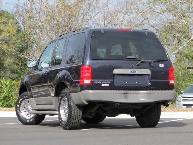 Ford Explorer Sport 2001 photo 4